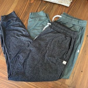 Vuori Performance Joggers (set of 2) Large